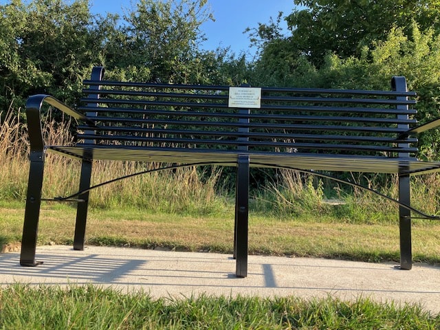 memorial bench